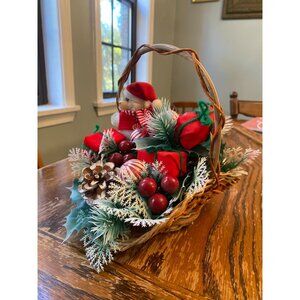 Vintage Christmas Wicker Basket With Teddy Bear Presents & Pinecones Décor Holid